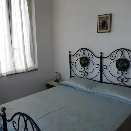 Mirabelli Tatil Evi